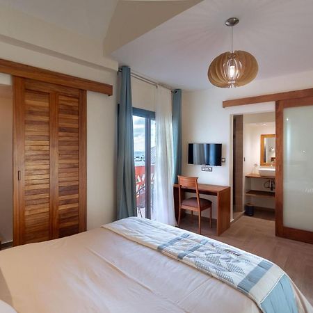 Hotel La Madrague Dakar Esterno foto