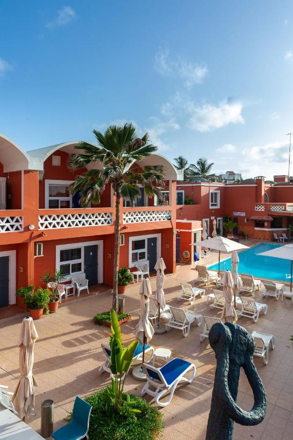 Hotel La Madrague Dakar Esterno foto