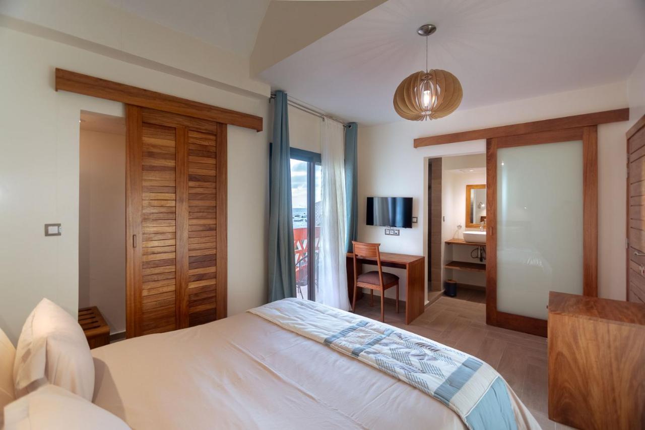 Hotel La Madrague Dakar Esterno foto